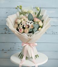 Букет цветов из:  Розы и Лизиантусы в Ухолово