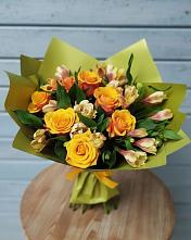 Букет цветов из:  Альстромерии и Розы #REPLACE_PRED# Ухолово