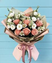 Букет цветов из:  Розы, Альстромерии и Лизиантусы #REPLACE_PRED# Ухолово