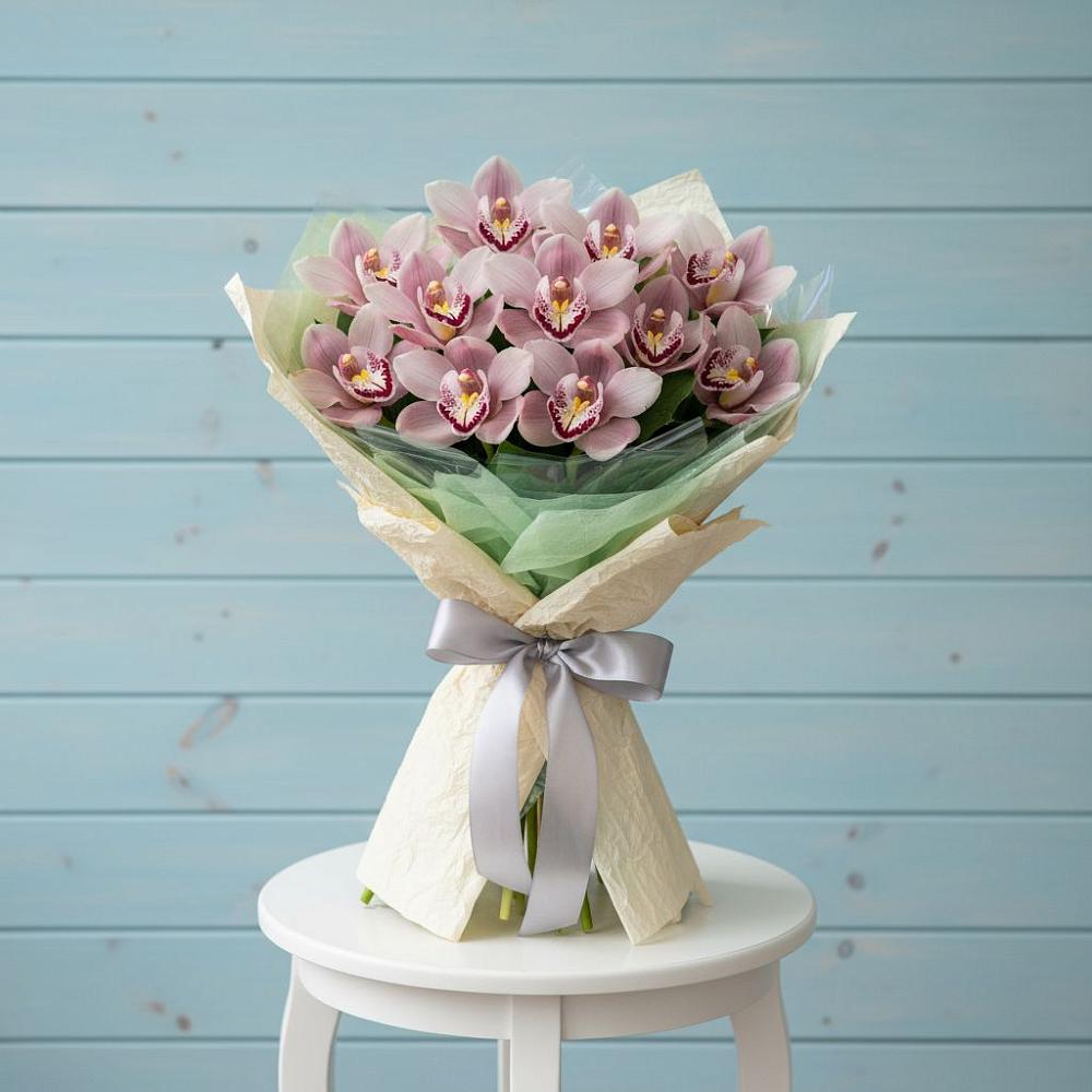 Букет цветов из: Орхидеи и Розы в Ухолово