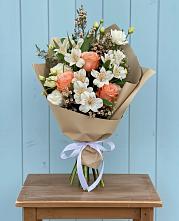 Букет цветов из:  Альстромерии, Лизиантусы, Розы и Хризантемы #REPLACE_PRED# Ухолово