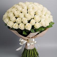 Букет 101 беля роза Белоснежка в Ухолово