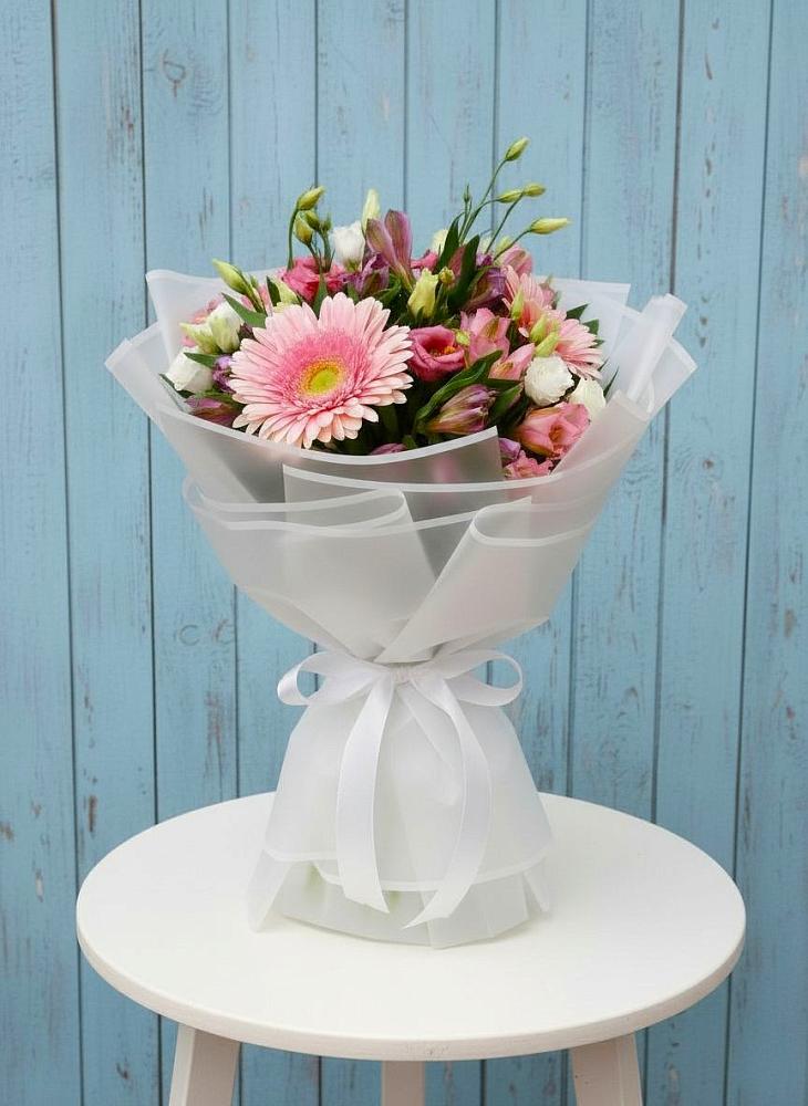 Букет цветов из: Герберы, Альстромерии и Лизиантусы в Ухолово