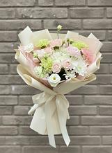 Букет цветов из:  Гвоздики, Розы, Лизиантусы и Хризантемы в Ухолово