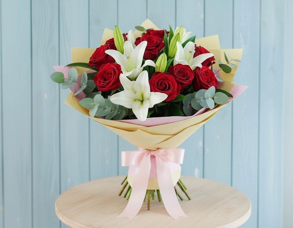 Букет цветов из: Лилии и Розы в Ухолово